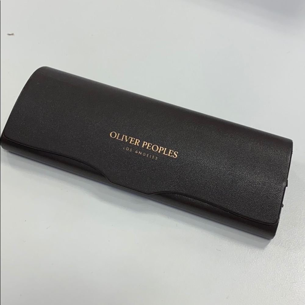 Oliver People’s Hard Case and cleaning cloth